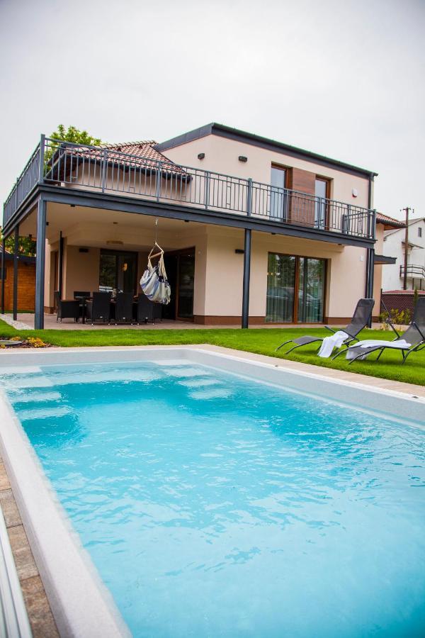 Balaking Villa Zamárdi Buitenkant foto