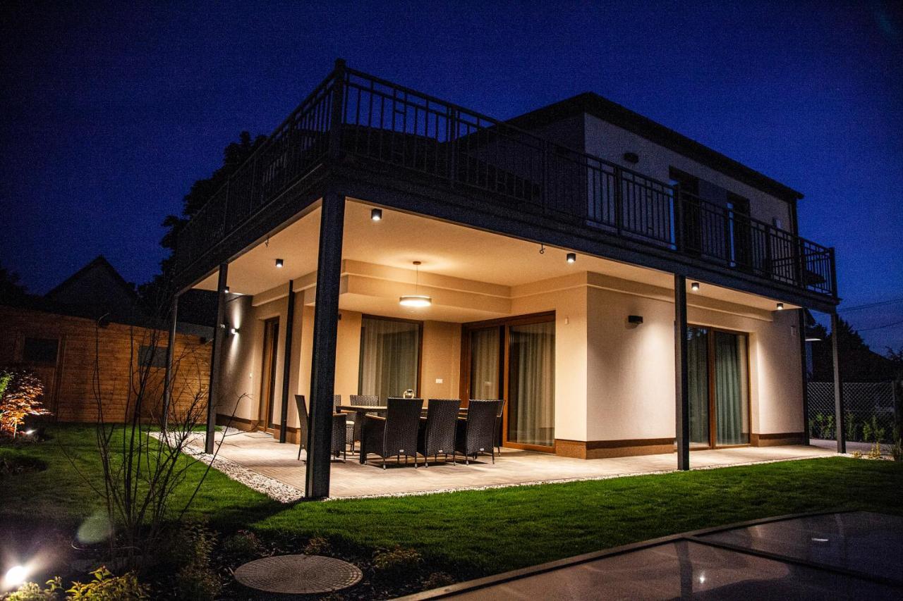 Balaking Villa Zamárdi Buitenkant foto